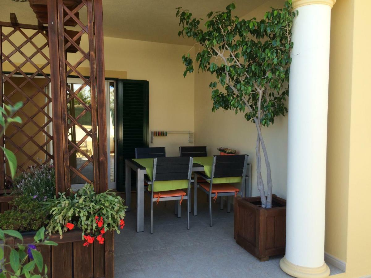 Villa Eber - Independent 1 & 2 Bedroom Apartments, Pool, Air Con, Fast Wi-Fi, Near Old Town Of Albufeira And Beaches Kültér fotó